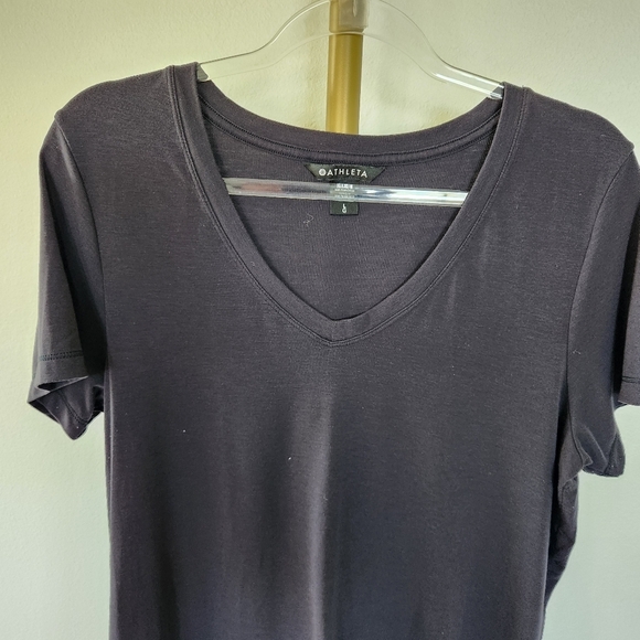 Athleta Essential V Neck Tee Size Large Black Short Sleeve - Picture 2 of 8